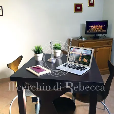 Casa Rebecca In Piazza Garibaldi Apartment